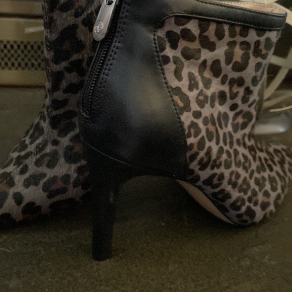 Boots - Picture 6 of 9